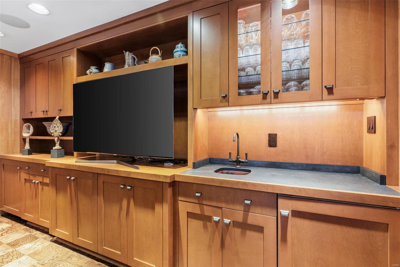 Country Estates Place - Residential