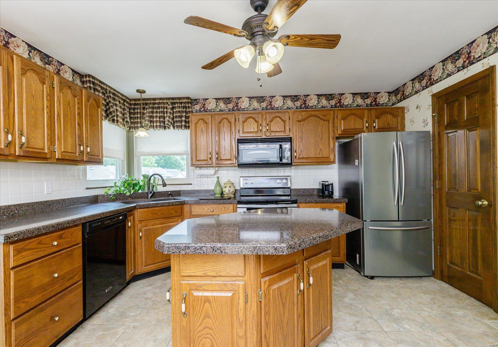 Sancta Maria Estates 9A Lts 944 - Residential