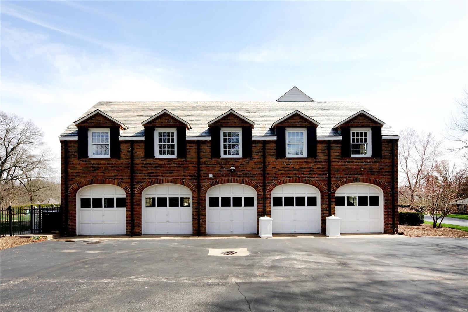 Old Chatham Road - Residential