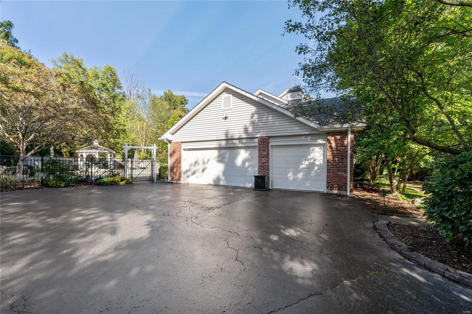 Forest Trails - Residential