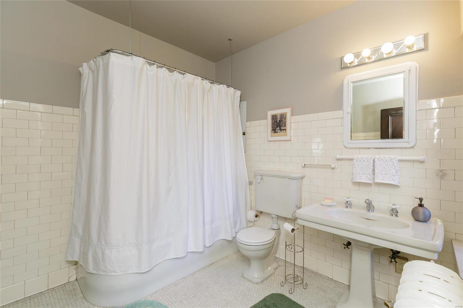 Kingsbury Place - Residential