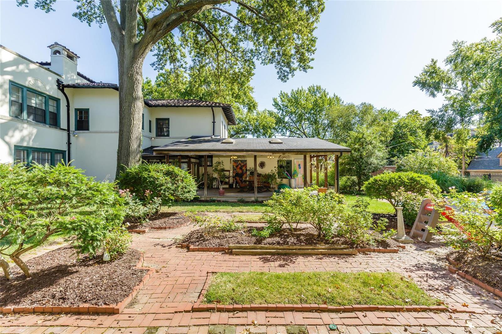 Kingsbury Place - Residential