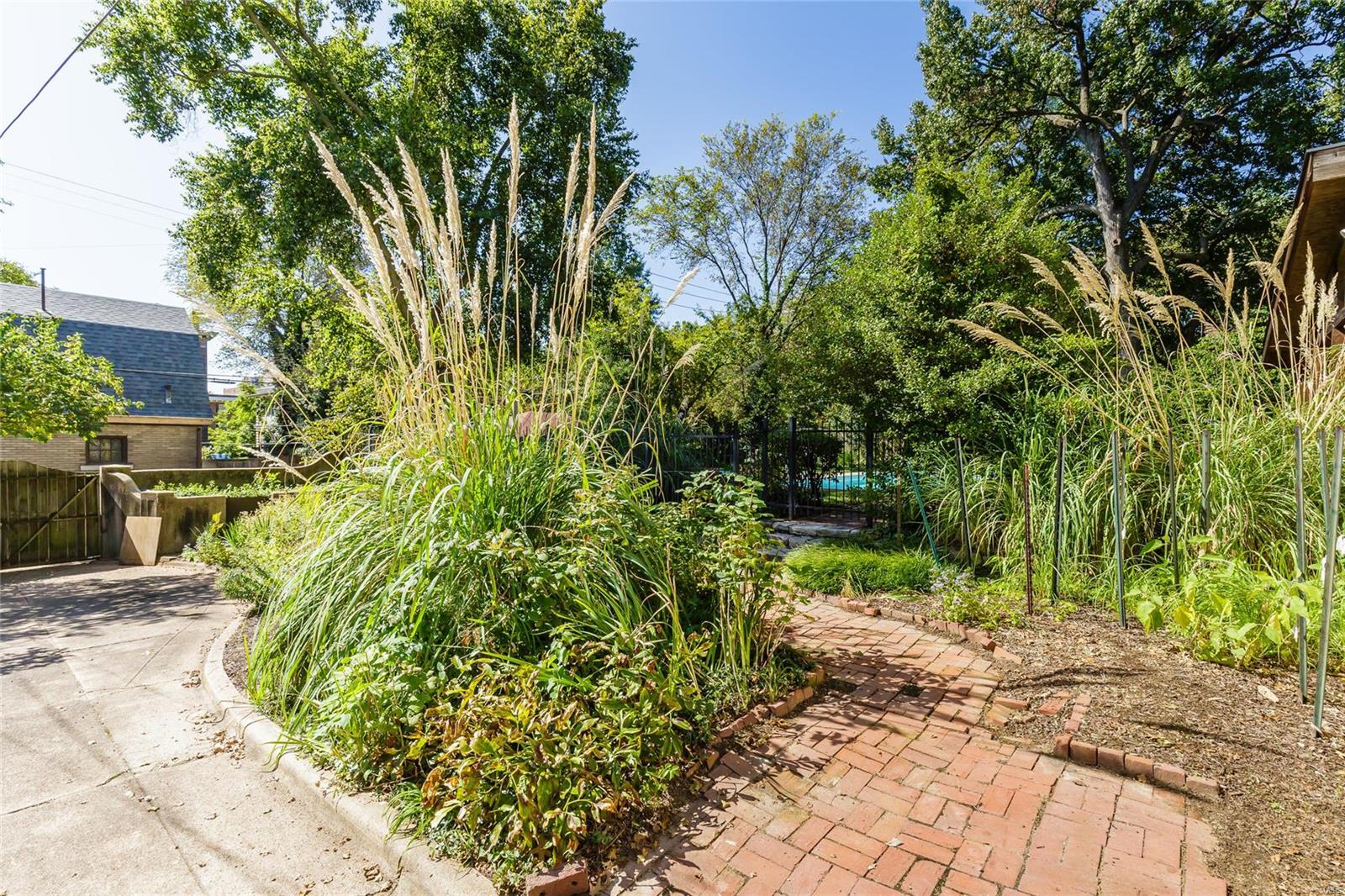 Kingsbury Place - Residential