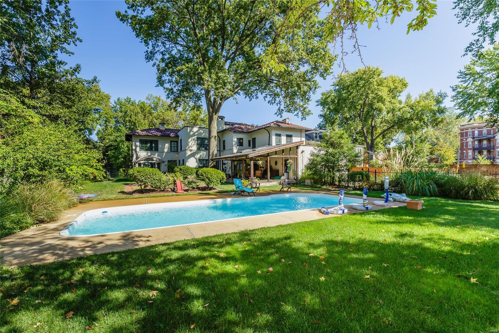 Kingsbury Place - Residential