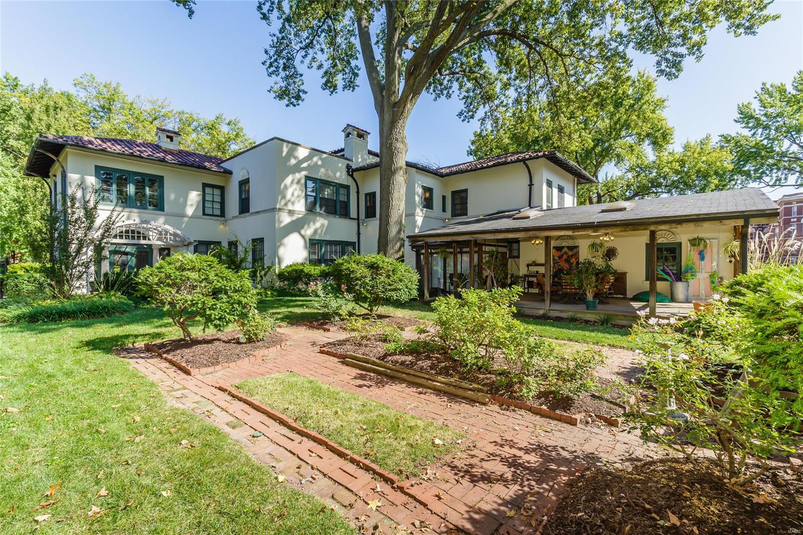 Kingsbury Place - Residential