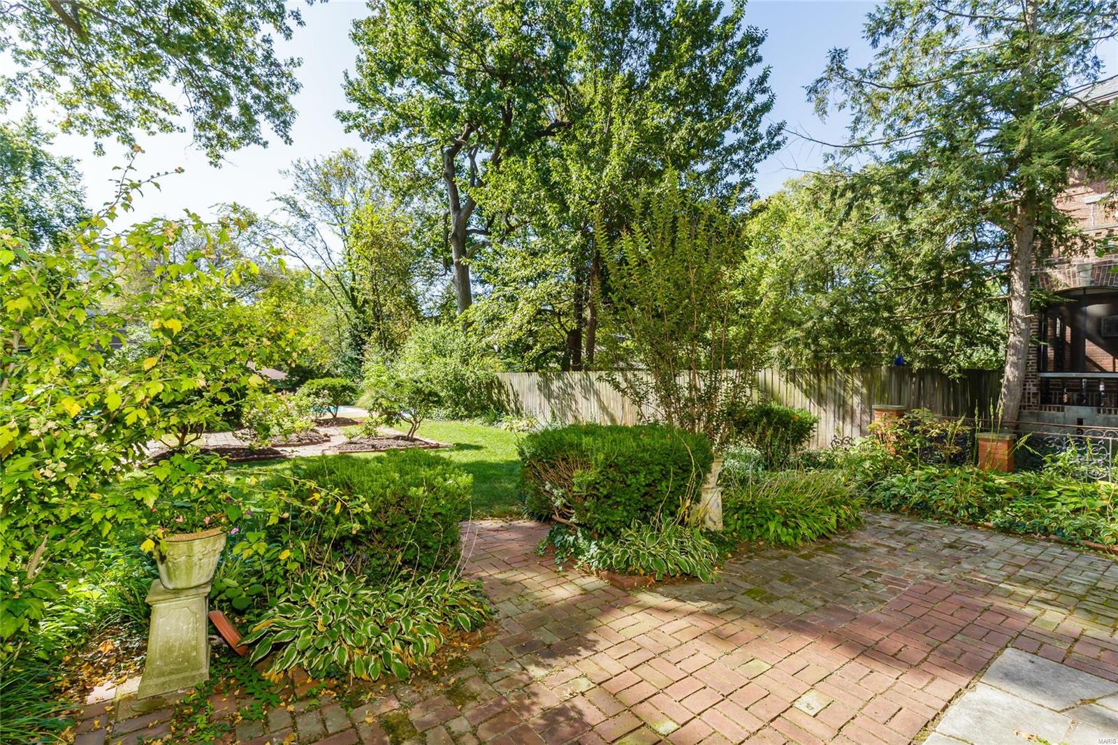 Kingsbury Place - Residential