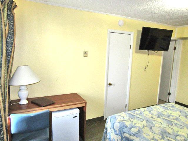 n/a - Commercial Sale