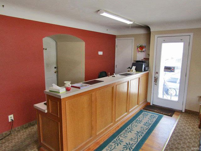 n/a - Commercial Sale