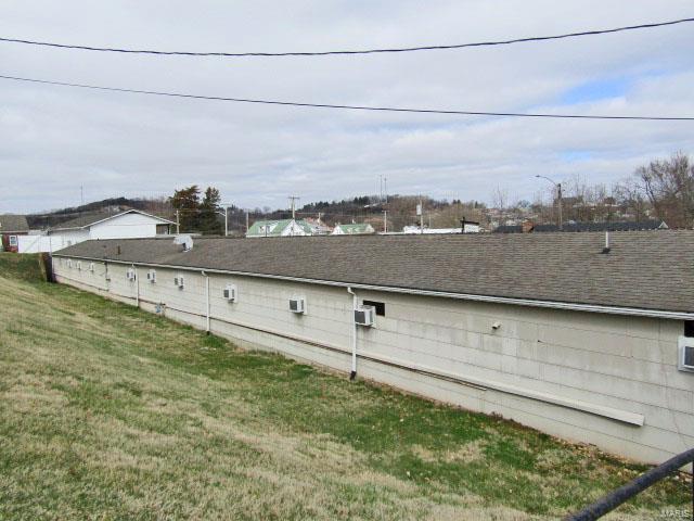 n/a - Commercial Sale