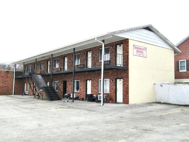 n/a - Commercial Sale