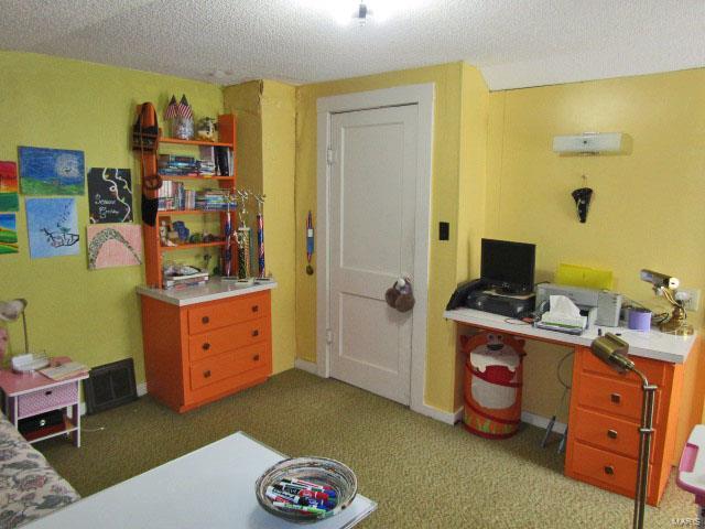 n/a - Commercial Sale