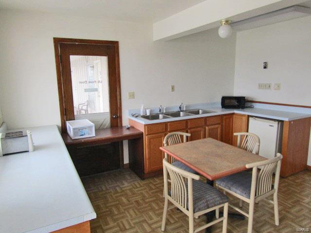 n/a - Commercial Sale