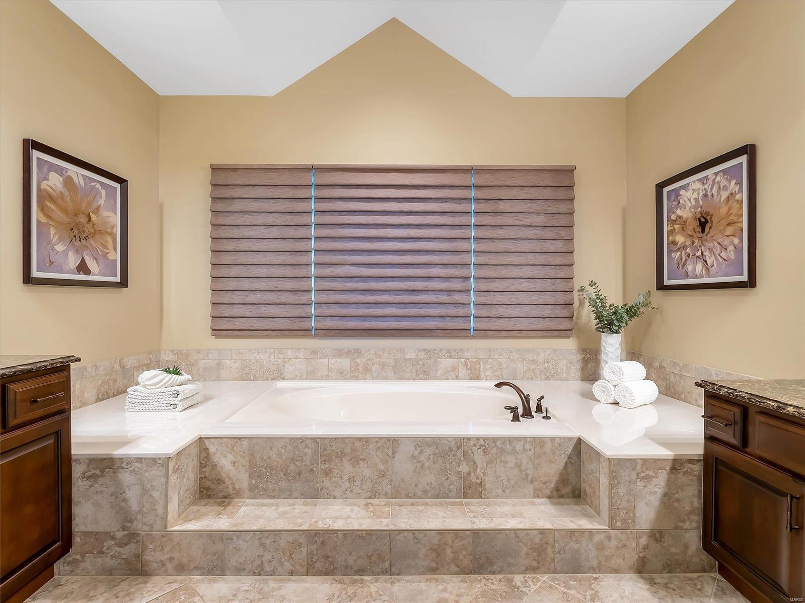 Knoll At The Legends - Residential