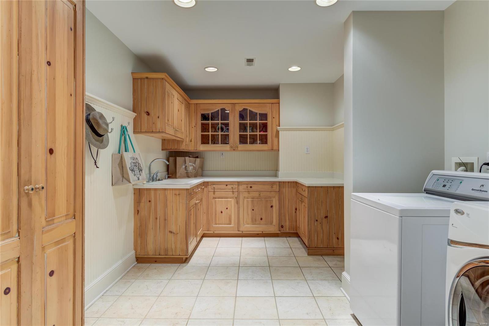 MEHL EDGEWOOD ADDITION LOT PT 5 - Residential