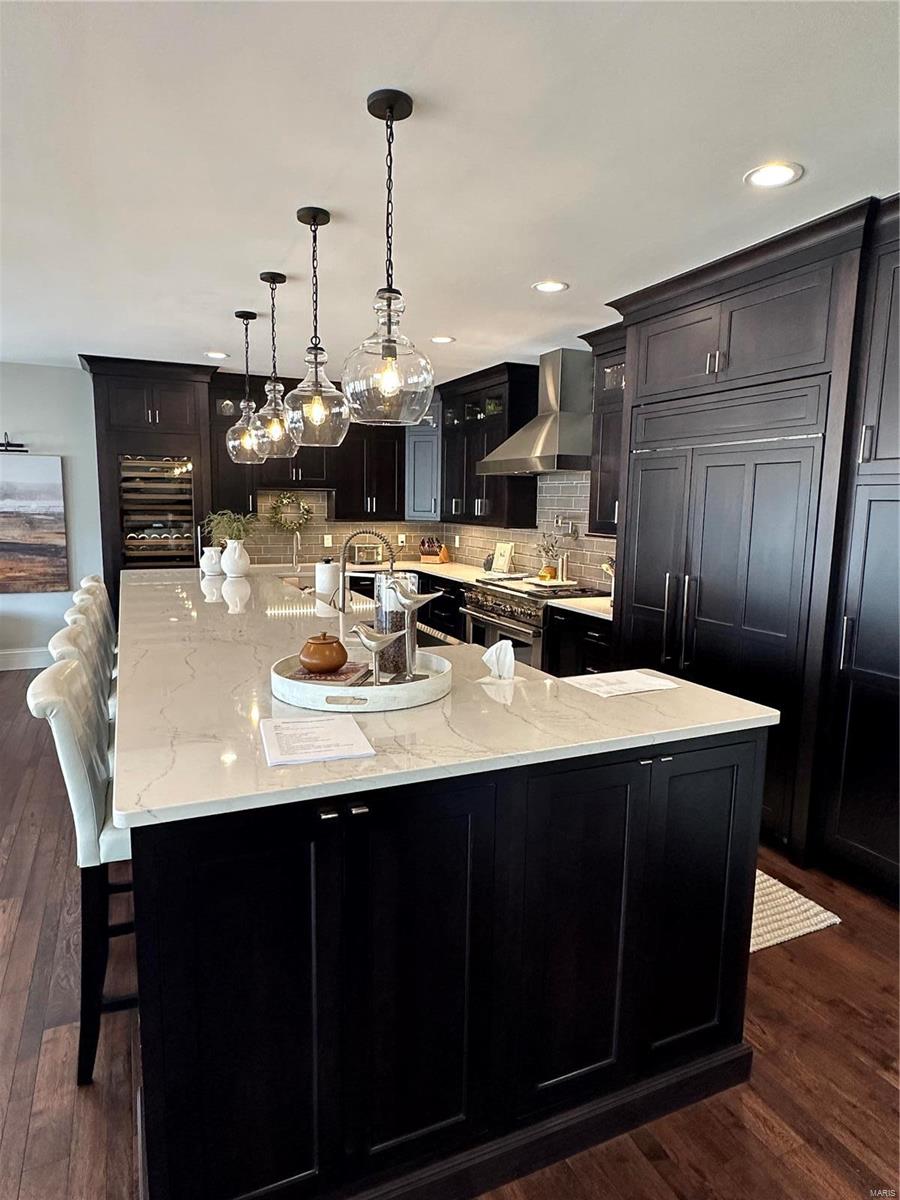 MOORINGS - Residential