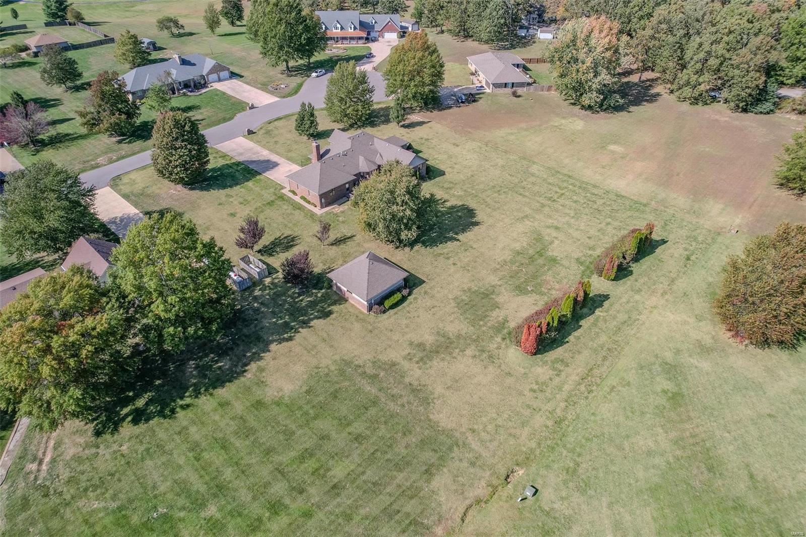 LAKEVIEW ESTATES - Residential
