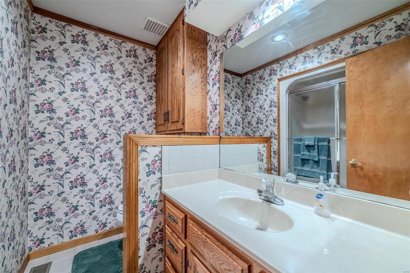 LAKEVIEW ESTATES - Residential