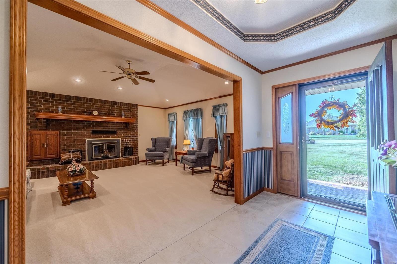 LAKEVIEW ESTATES - Residential