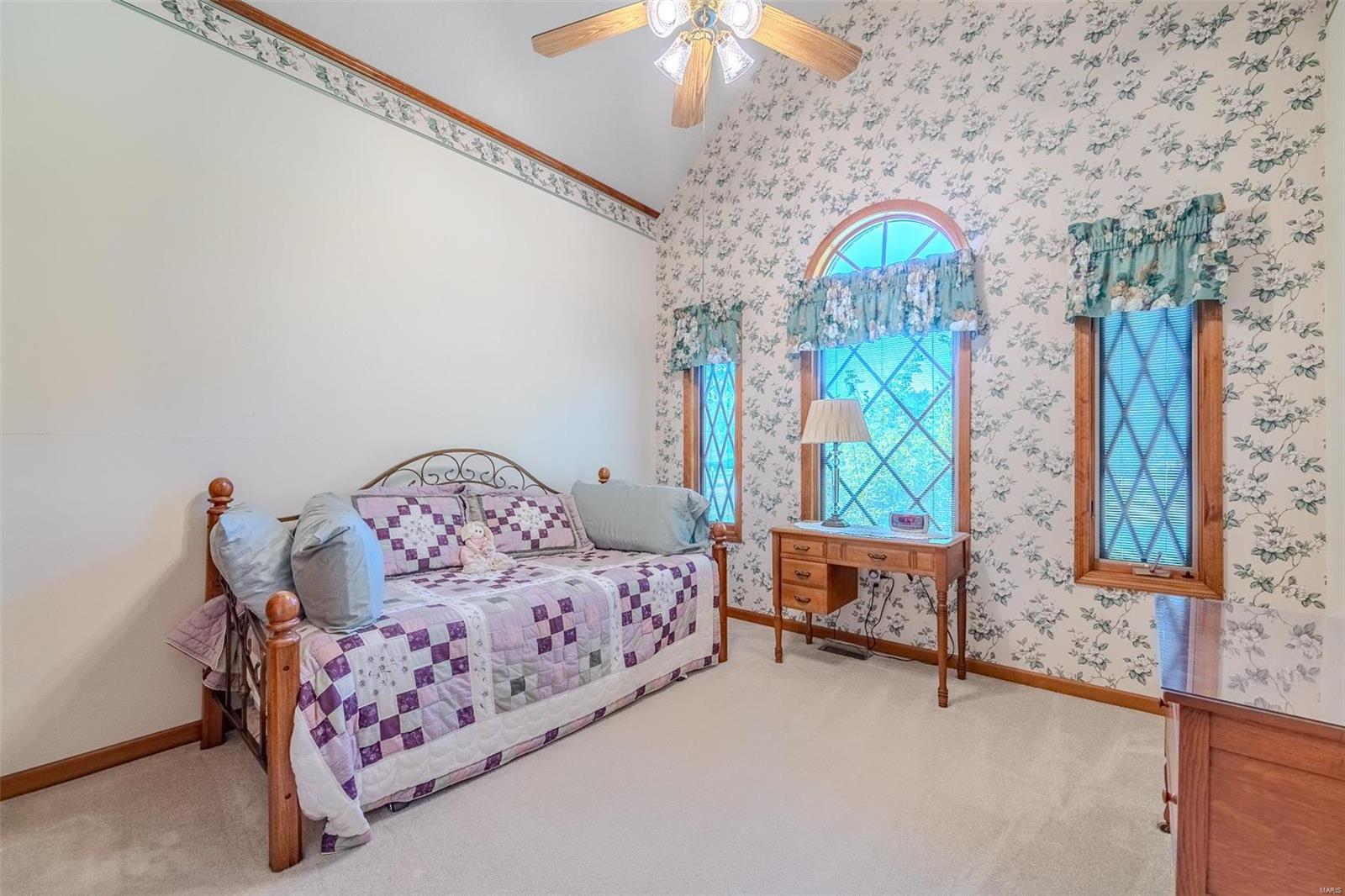 LAKEVIEW ESTATES - Residential