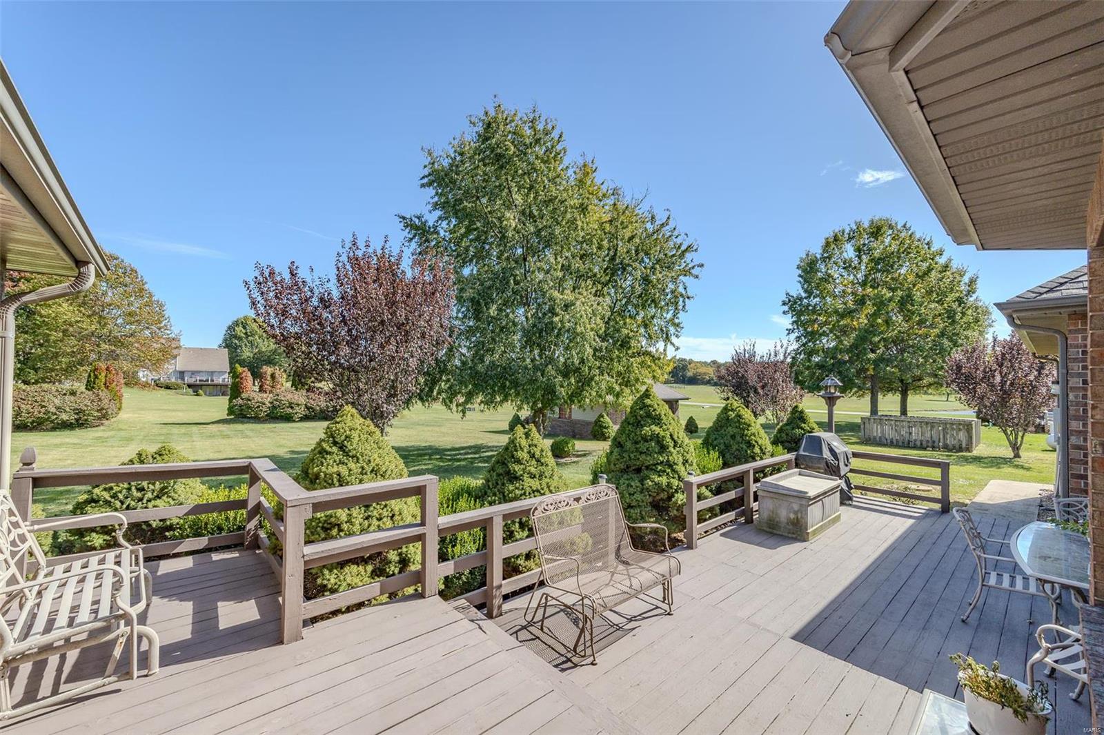 LAKEVIEW ESTATES - Residential
