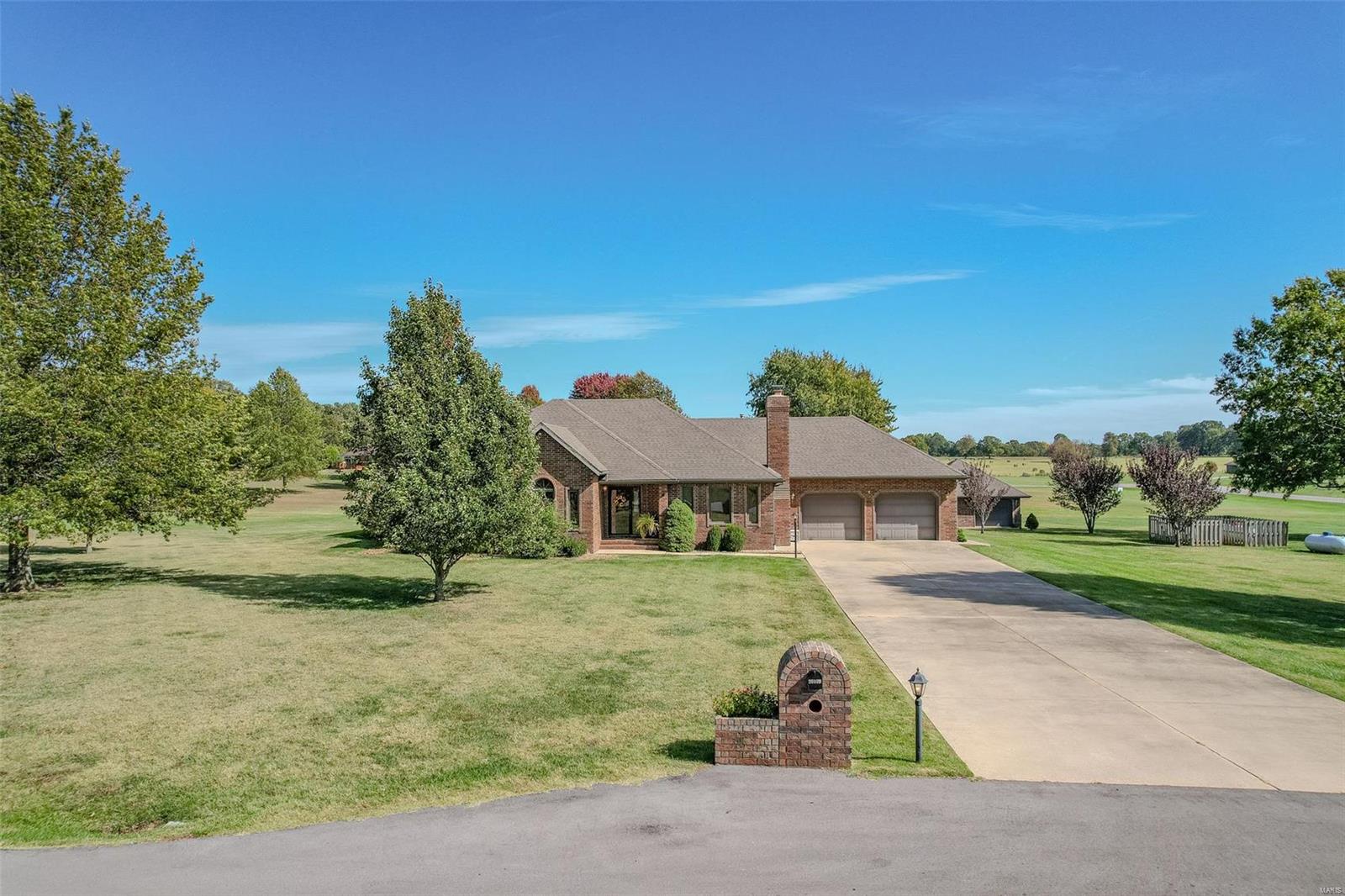 LAKEVIEW ESTATES - Residential
