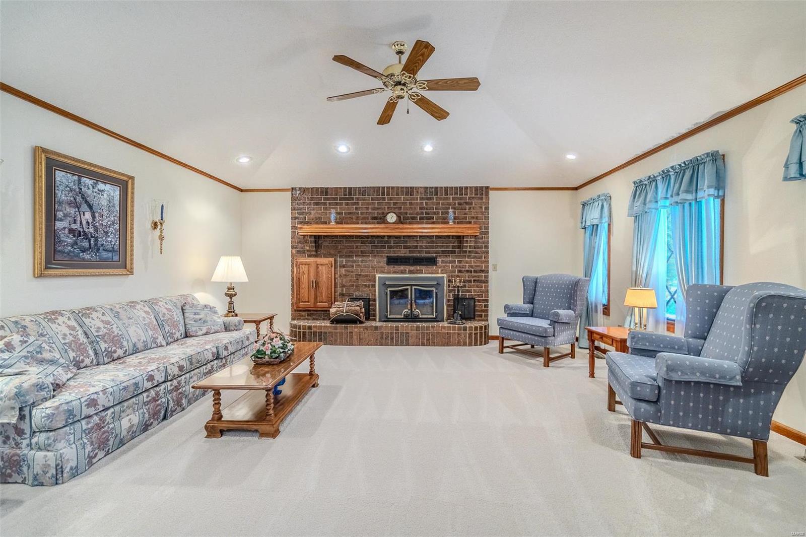LAKEVIEW ESTATES - Residential