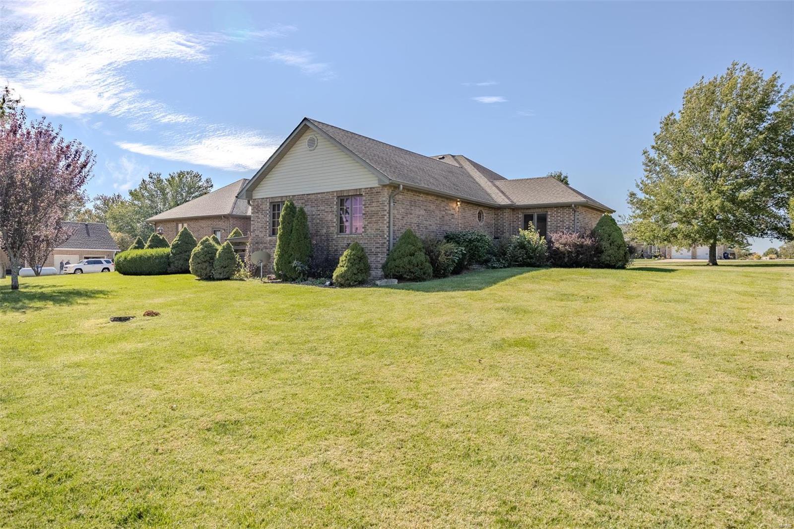 LAKEVIEW ESTATES - Residential