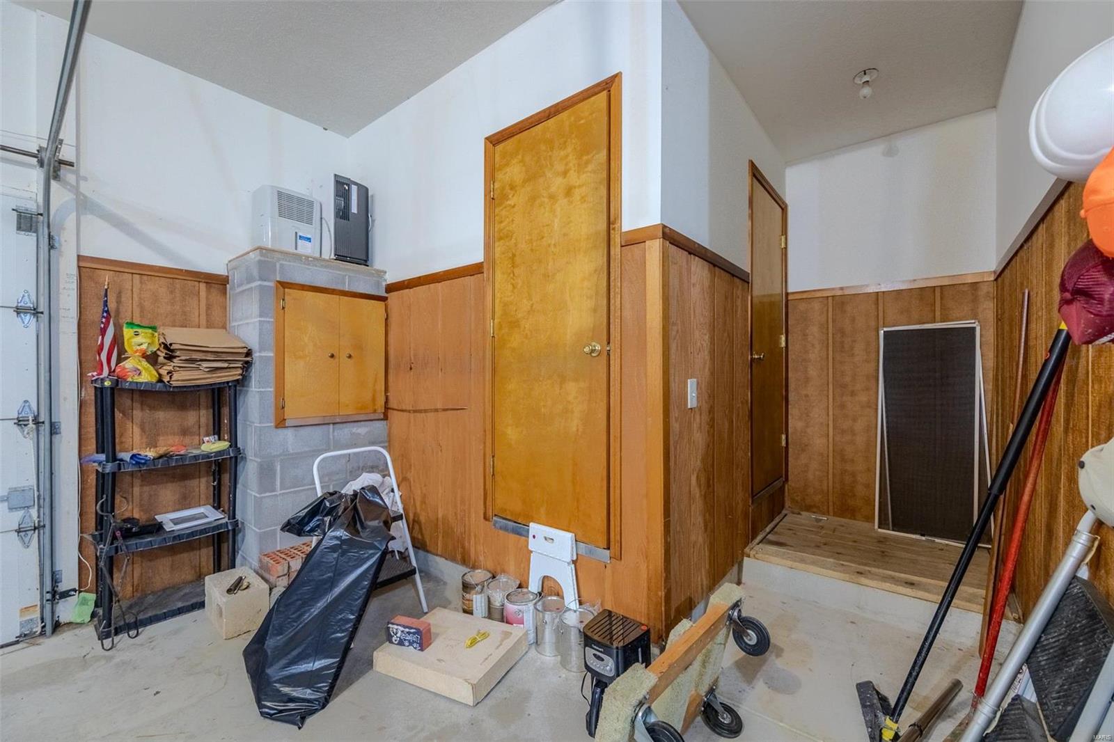 LAKEVIEW ESTATES - Residential