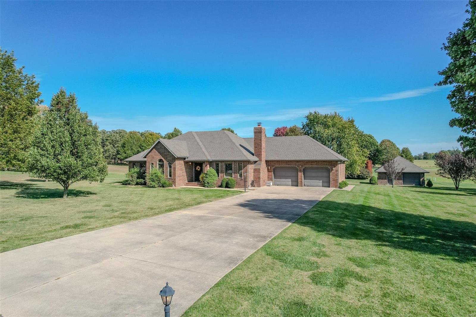 LAKEVIEW ESTATES - Residential
