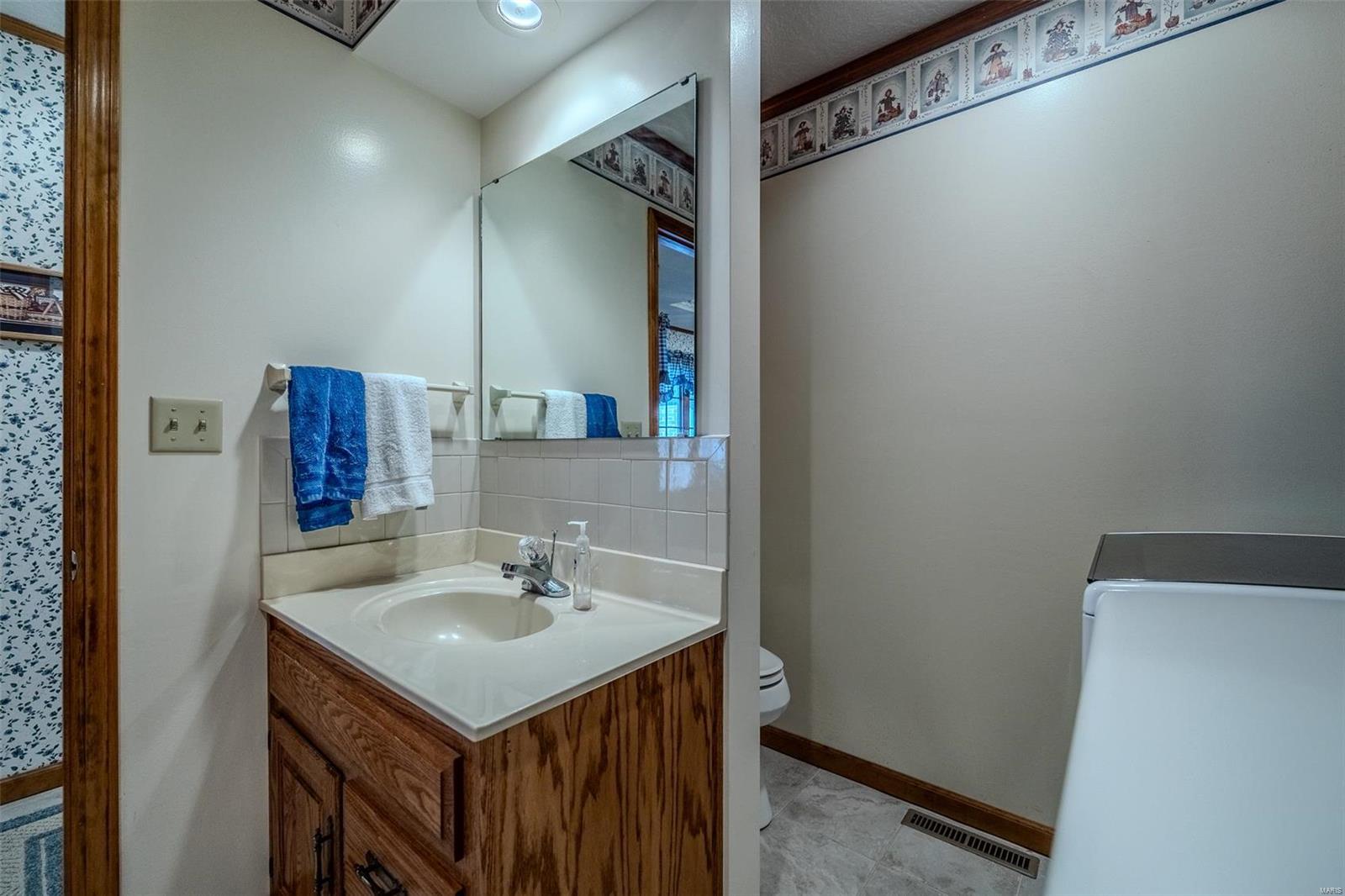LAKEVIEW ESTATES - Residential