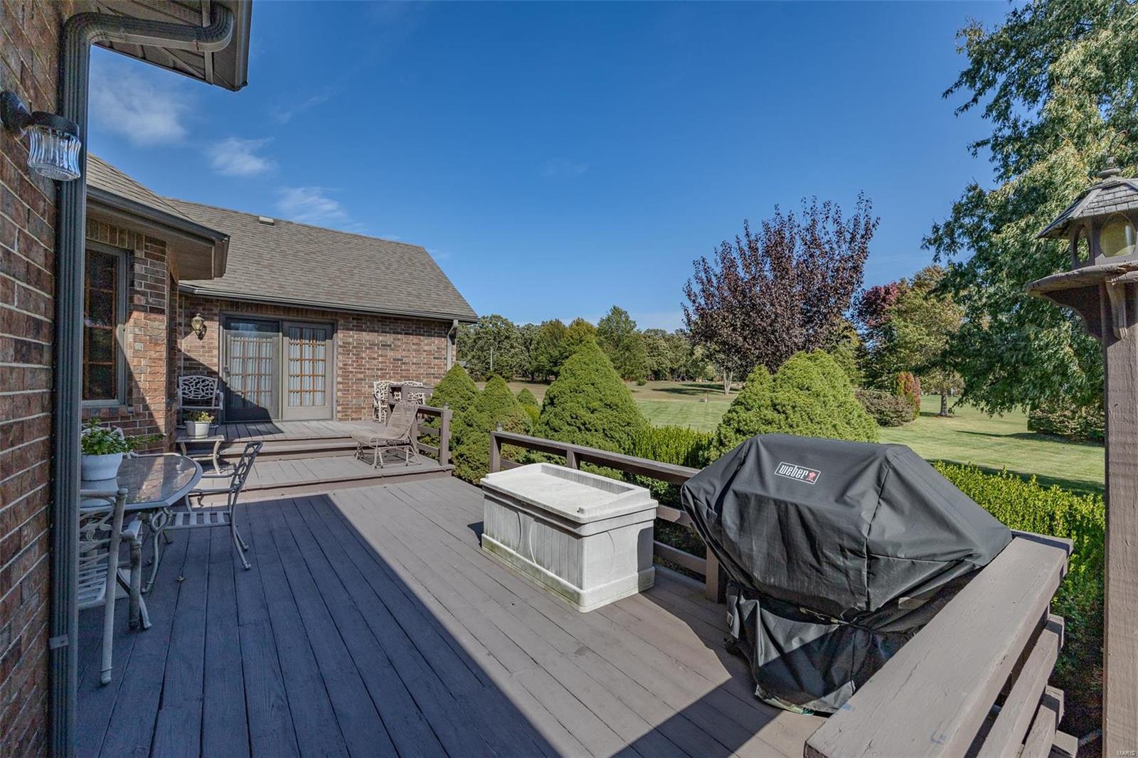 LAKEVIEW ESTATES - Residential