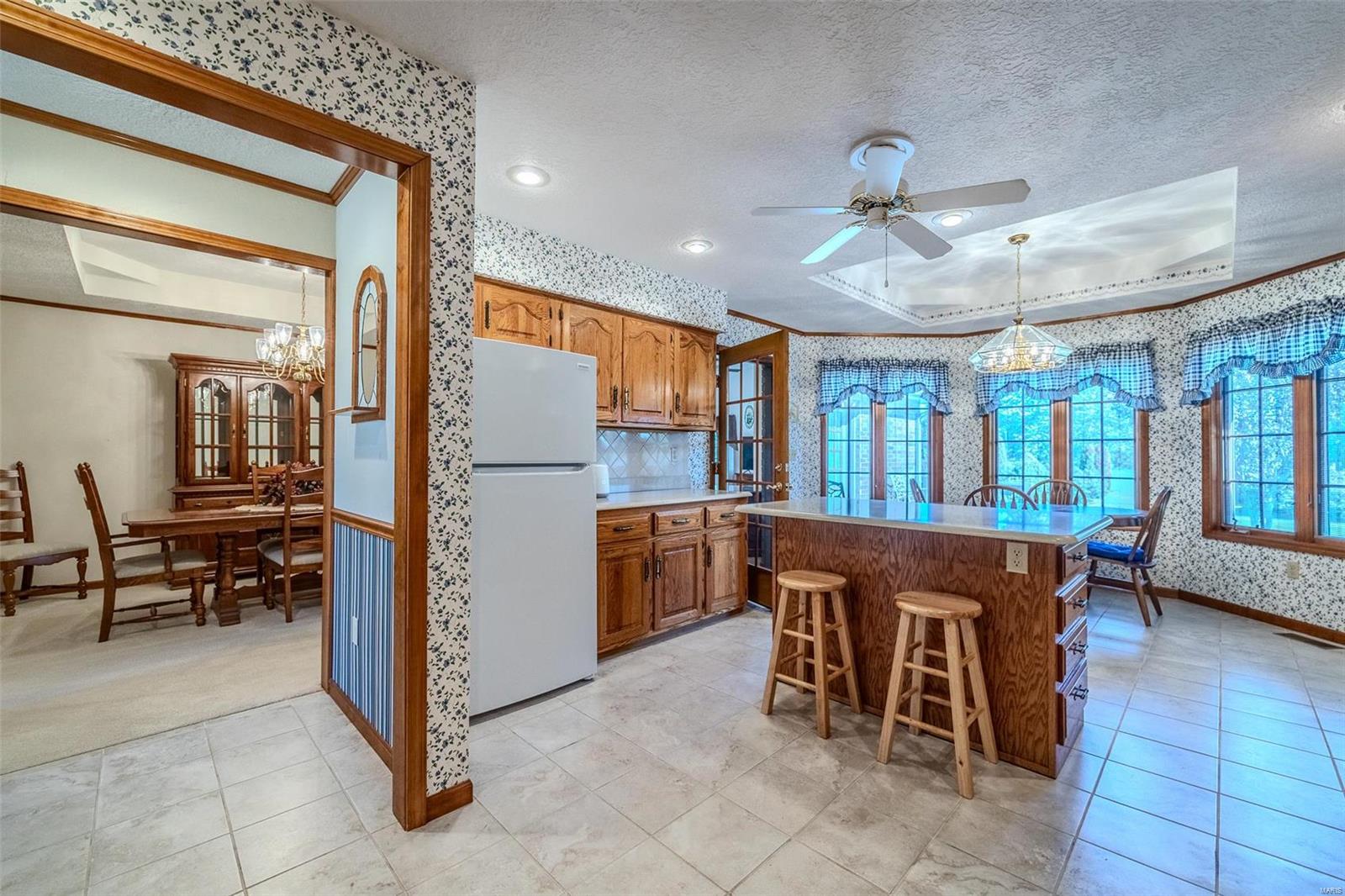 LAKEVIEW ESTATES - Residential