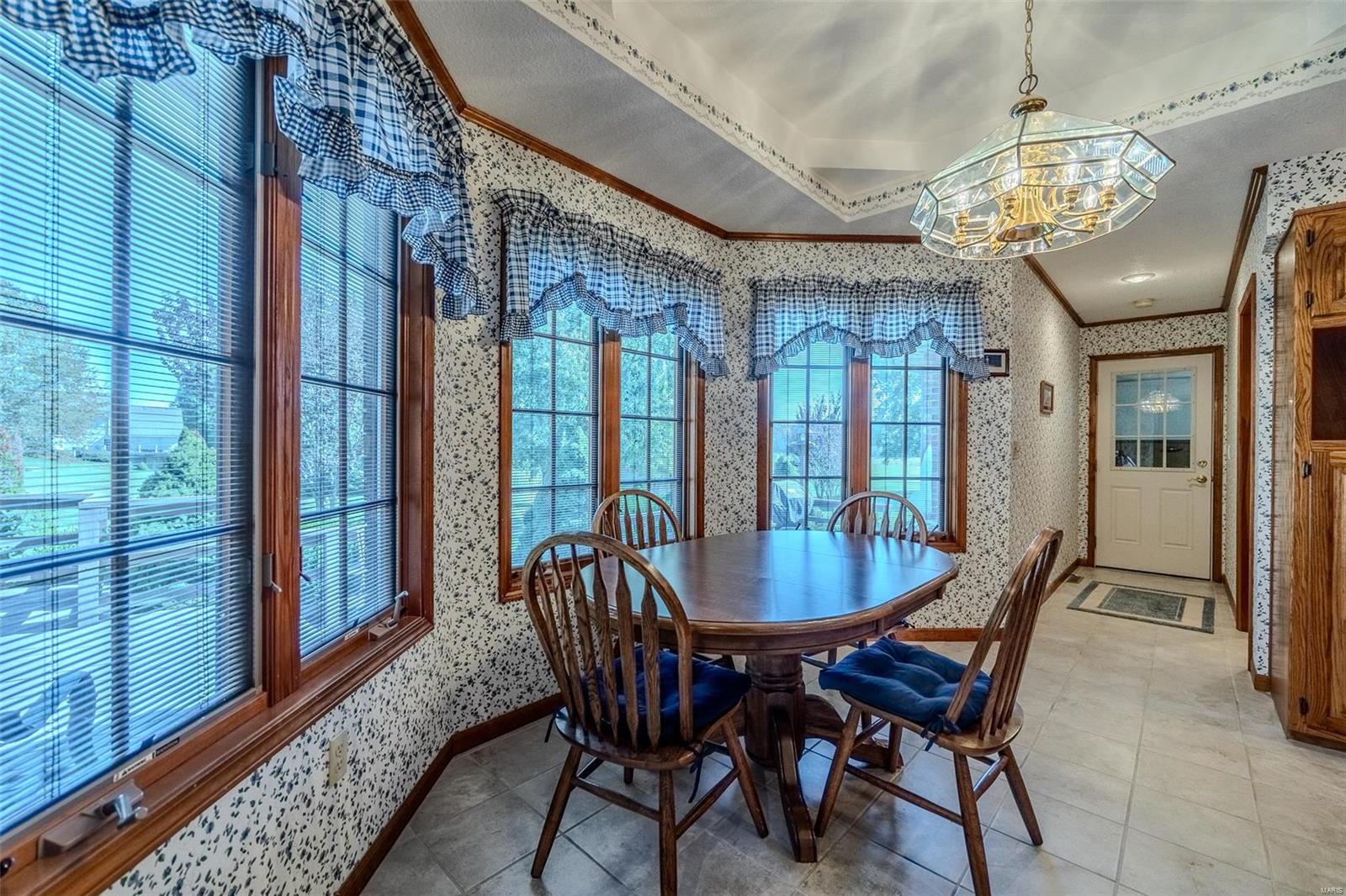 LAKEVIEW ESTATES - Residential