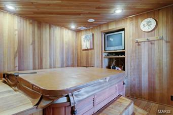 Manderleigh of Town & Country - Residential