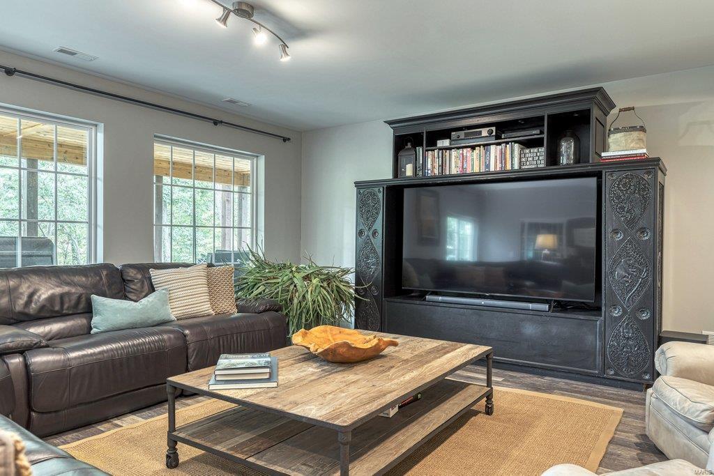 Whitmoor M7 - Residential