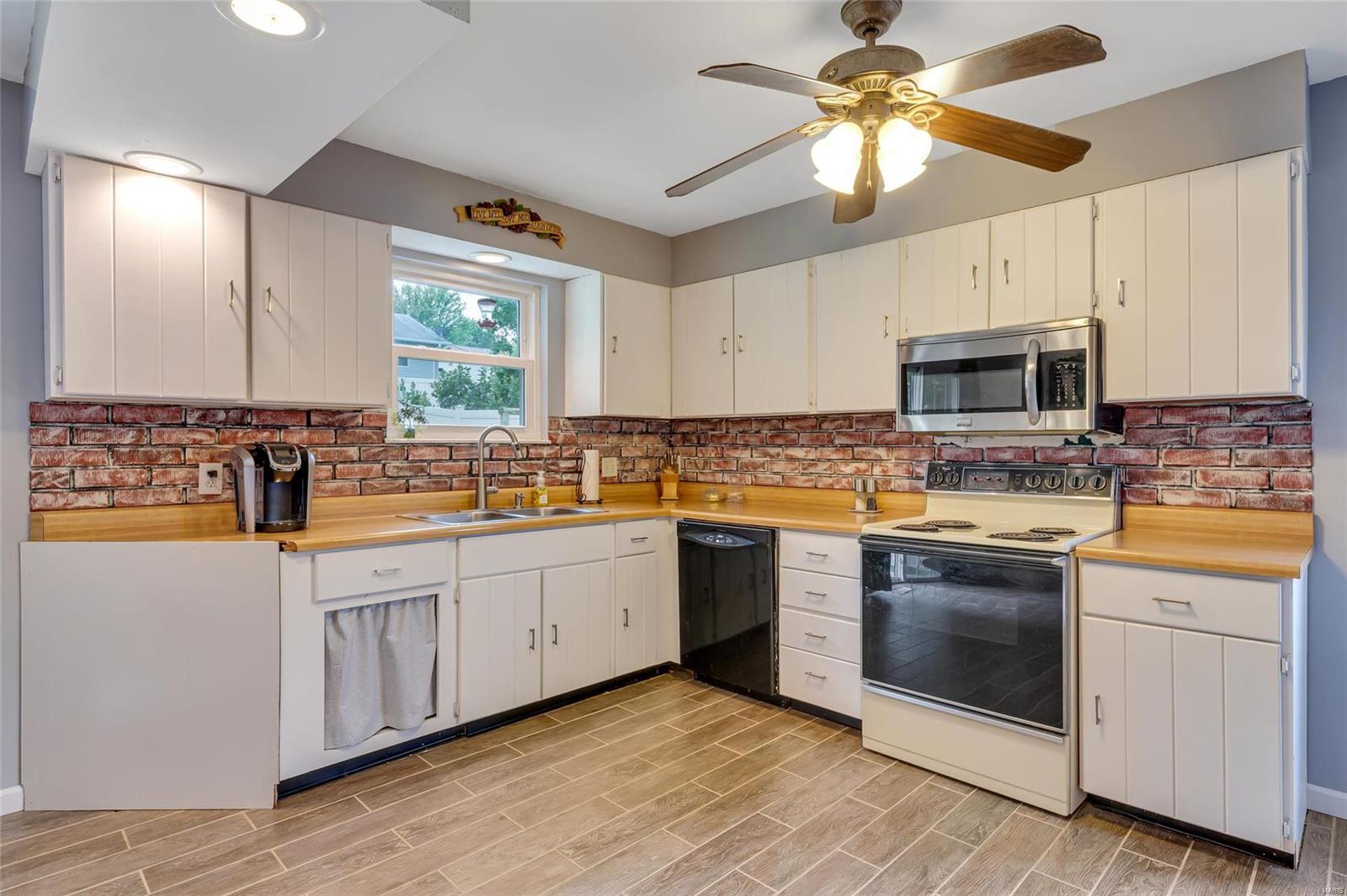 Oak Creek Hills - Residential
