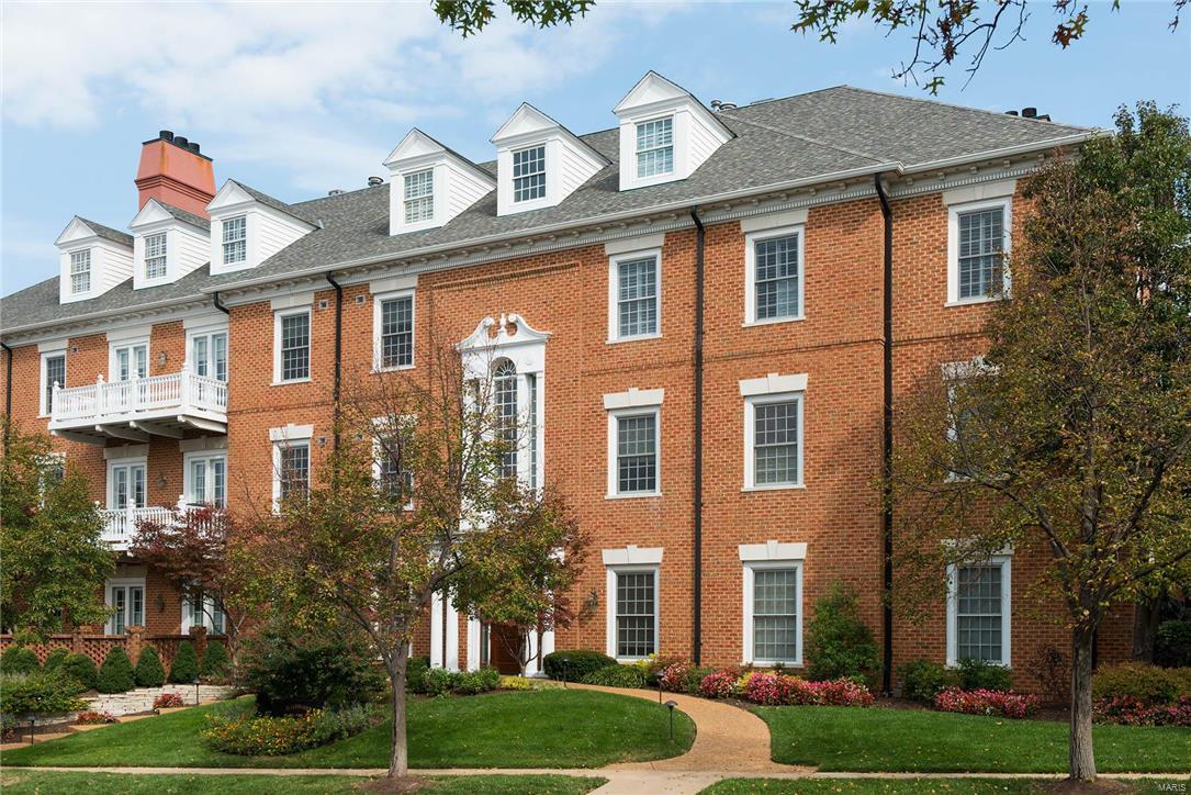 Richmond Place Condo - Residential