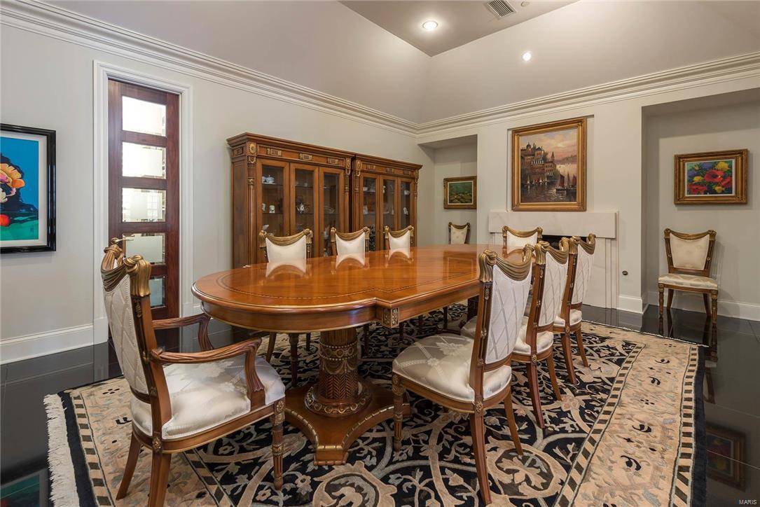 Richmond Place Condo - Residential