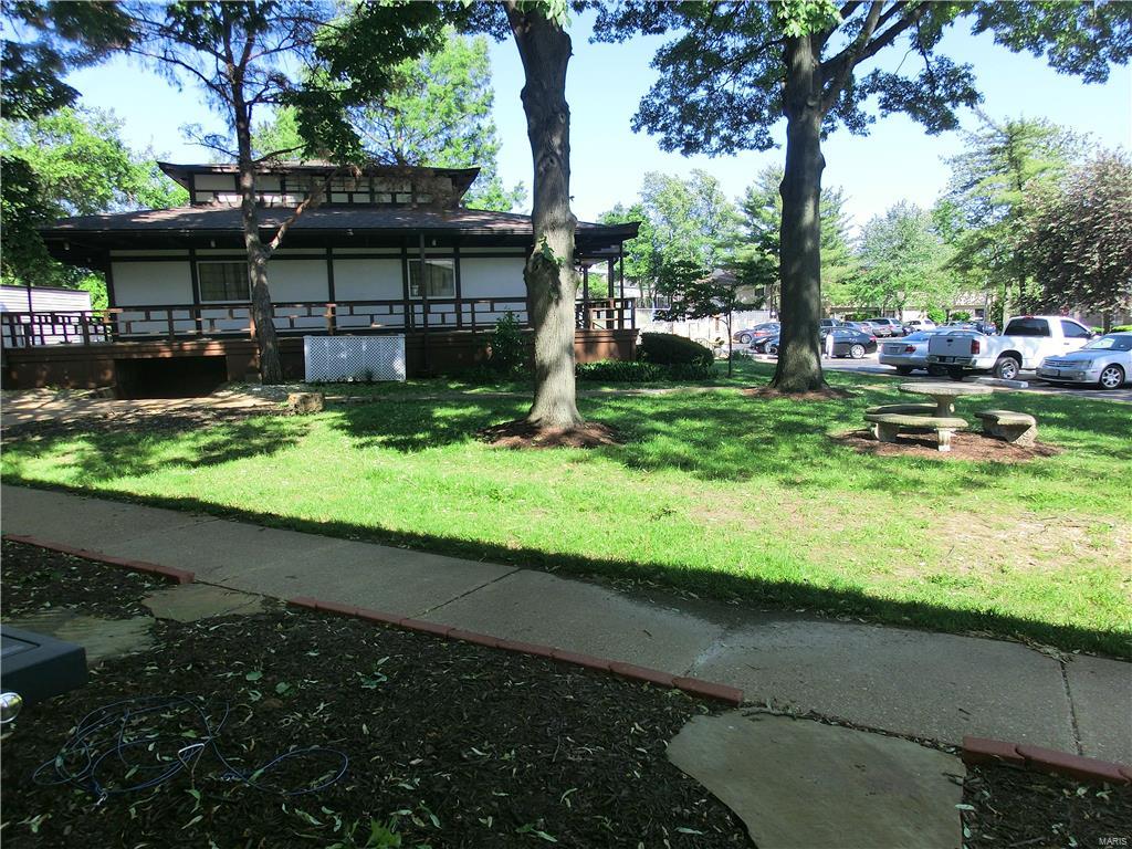 Sakura Gardens Condo - Residential