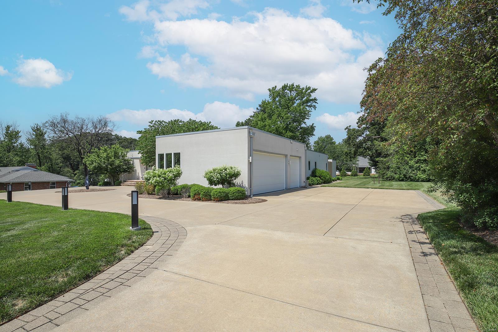 Oak Park Estate - Residential