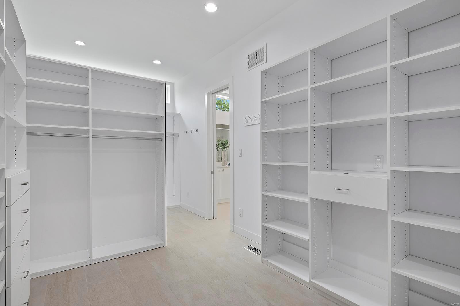 Oak Park Estate - Residential