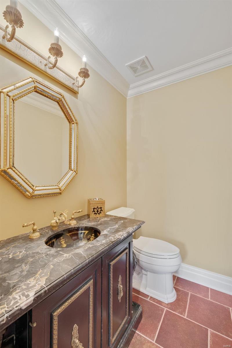 Crescent Bluff Lt 12 & Sec 32-44-4 - Residential