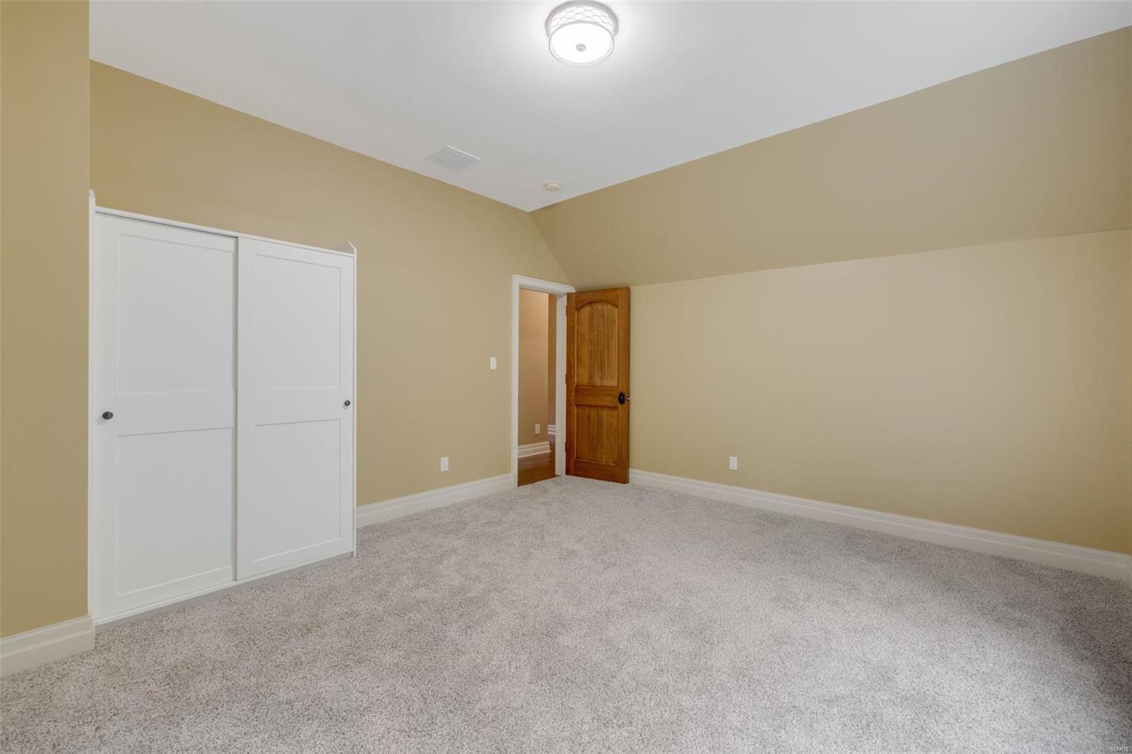 Crescent Bluff Lt 12 & Sec 32-44-4 - Residential