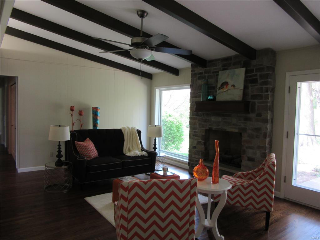 Tennyson Manor - Residential