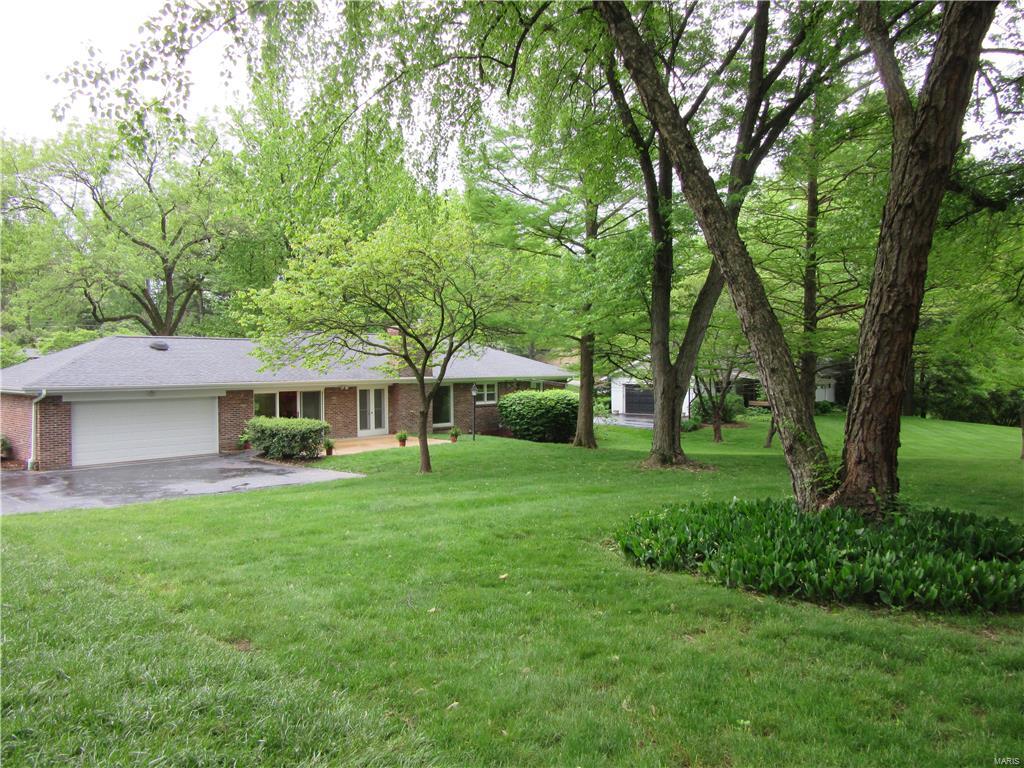 Tennyson Manor - Residential