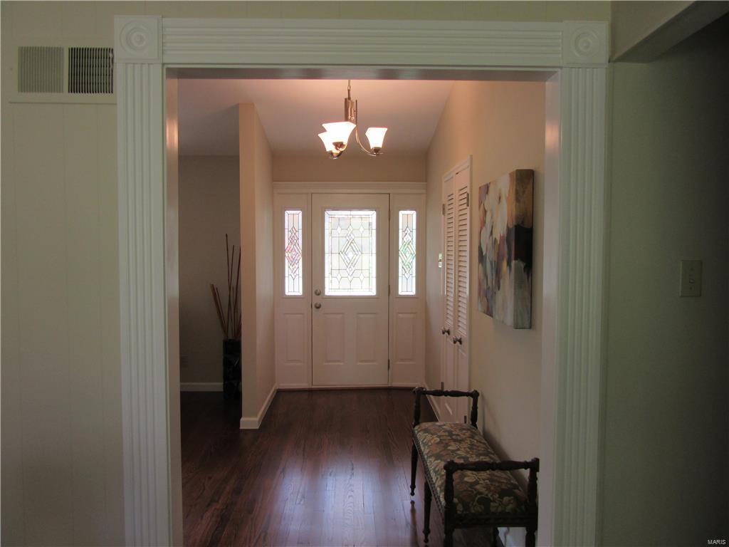 Tennyson Manor - Residential