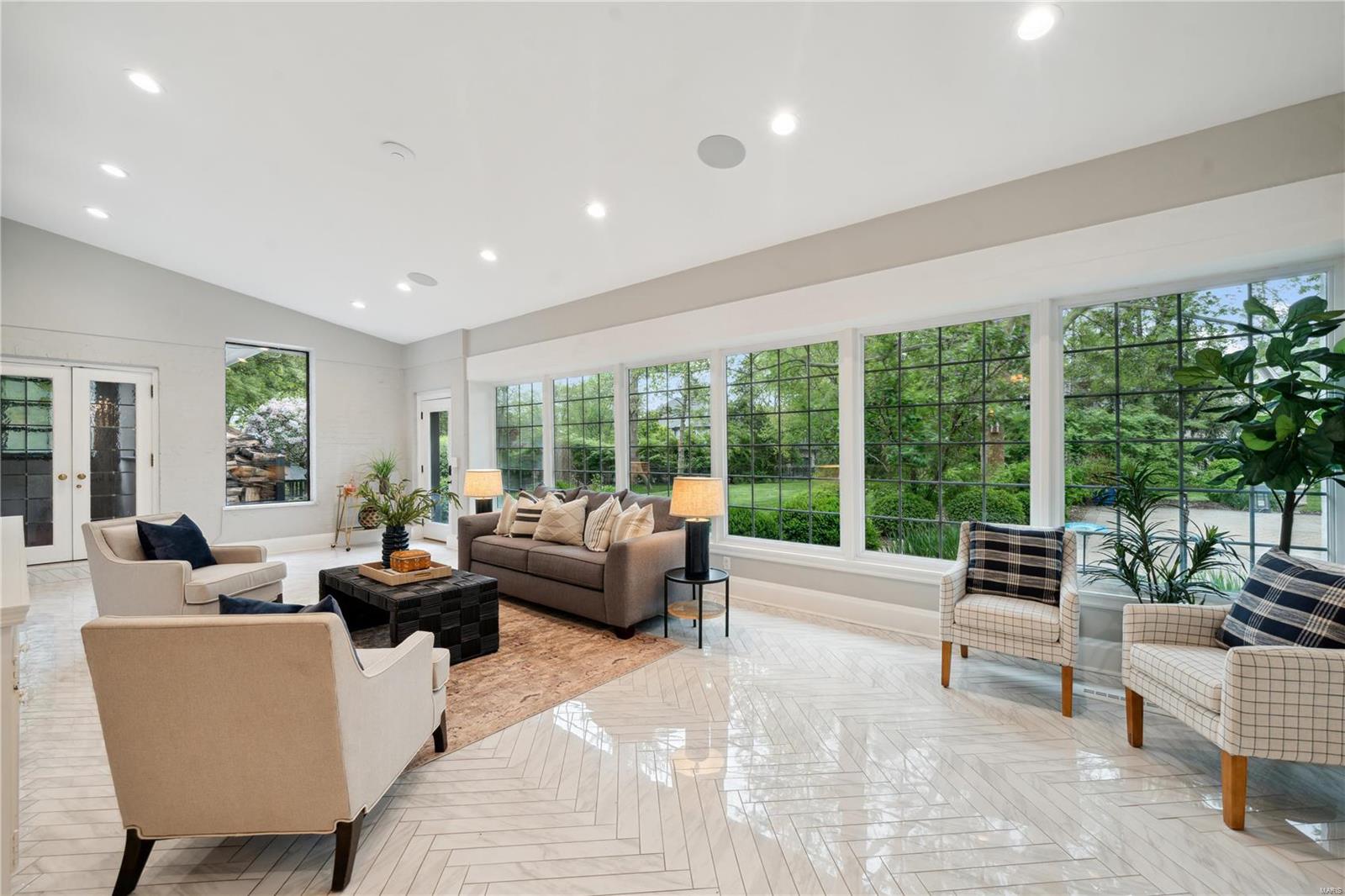 Carberry Heights - Residential