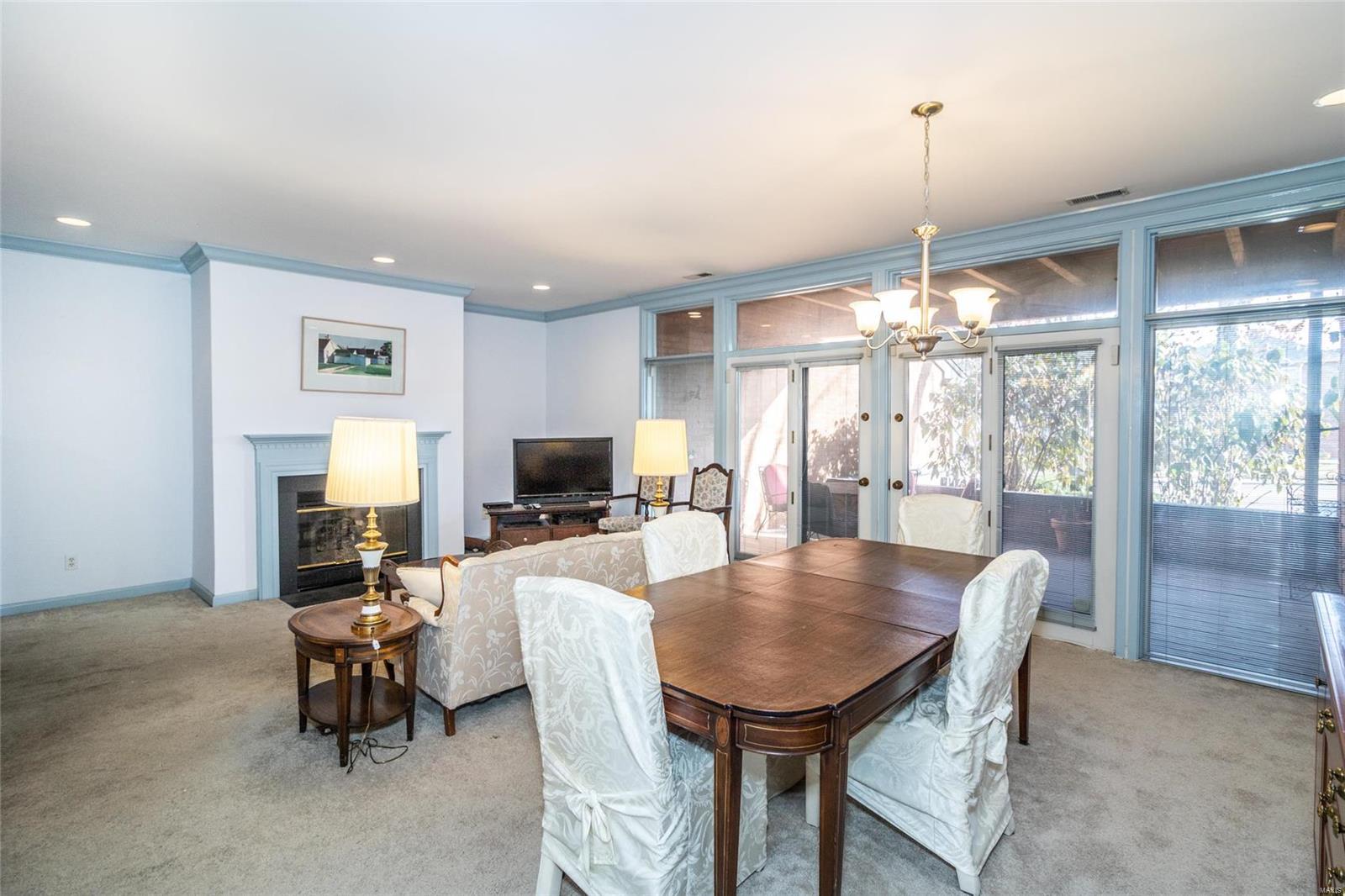 Oaks In Olde Towne - Residential