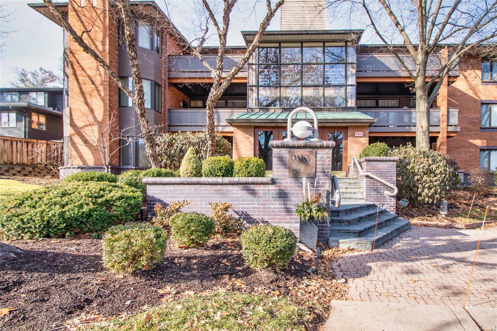 Oaks In Olde Towne - Residential