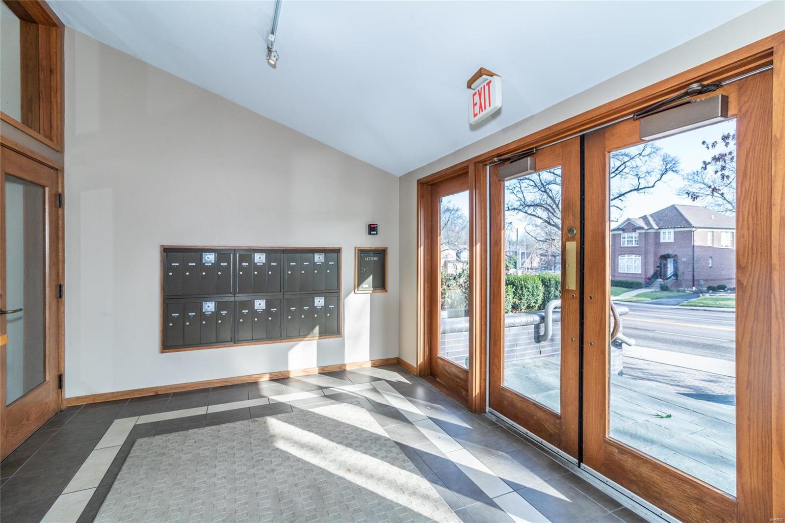 Oaks In Olde Towne - Residential